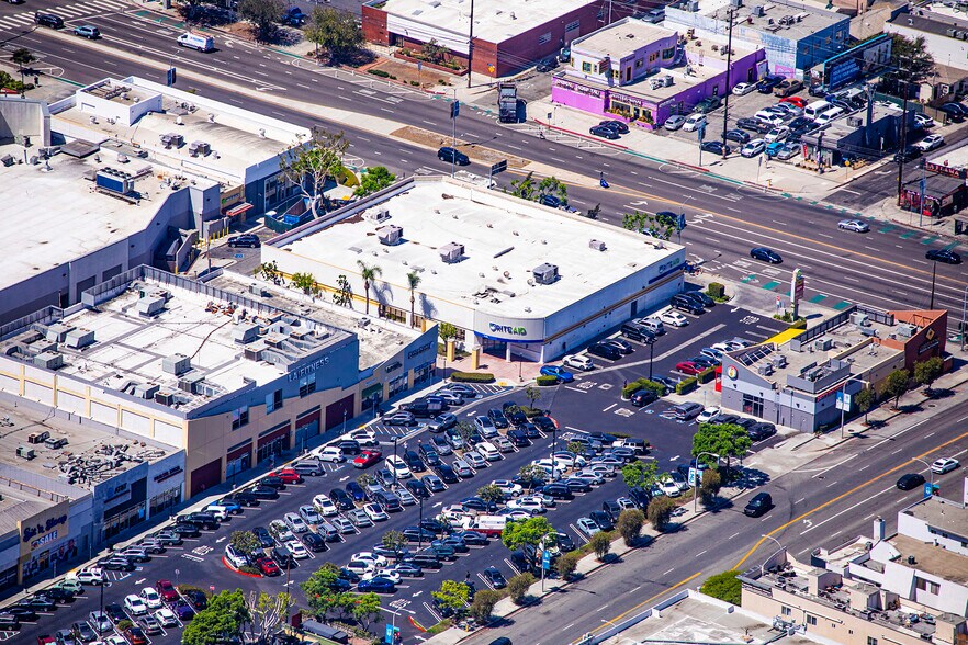 3802 Culver Ctr, Culver City, CA à louer - Photo du bâtiment - Image 3 de 11