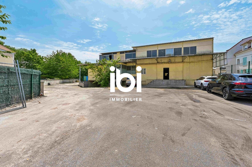 Flex in Garges-lès-Gonesse for sale - Building Photo - Image 1 of 21