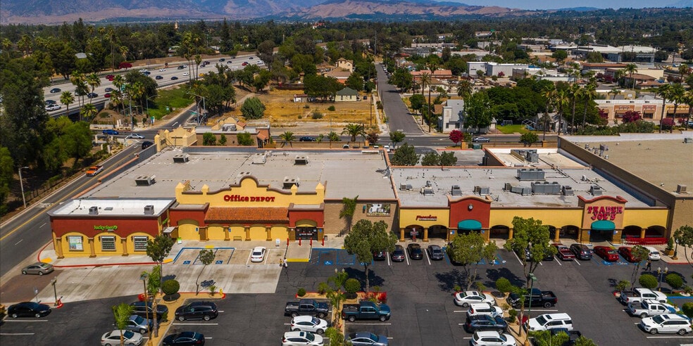 410-602 Orange St, Redlands, CA for lease - Building Photo - Image 3 of 9