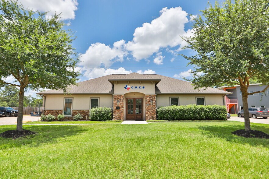 13715 Office Park Dr, Houston, TX à vendre - Photo du bâtiment - Image 1 de 54