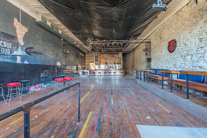 4153 3rd St, Walnut Springs, TX à vendre - Photo du bâtiment - Image 3 de 35