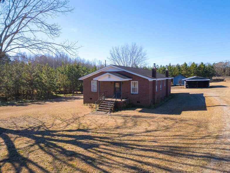 14936 C R Koon Highway, Newberry, SC à vendre - Photo du bâtiment - Image 2 de 30