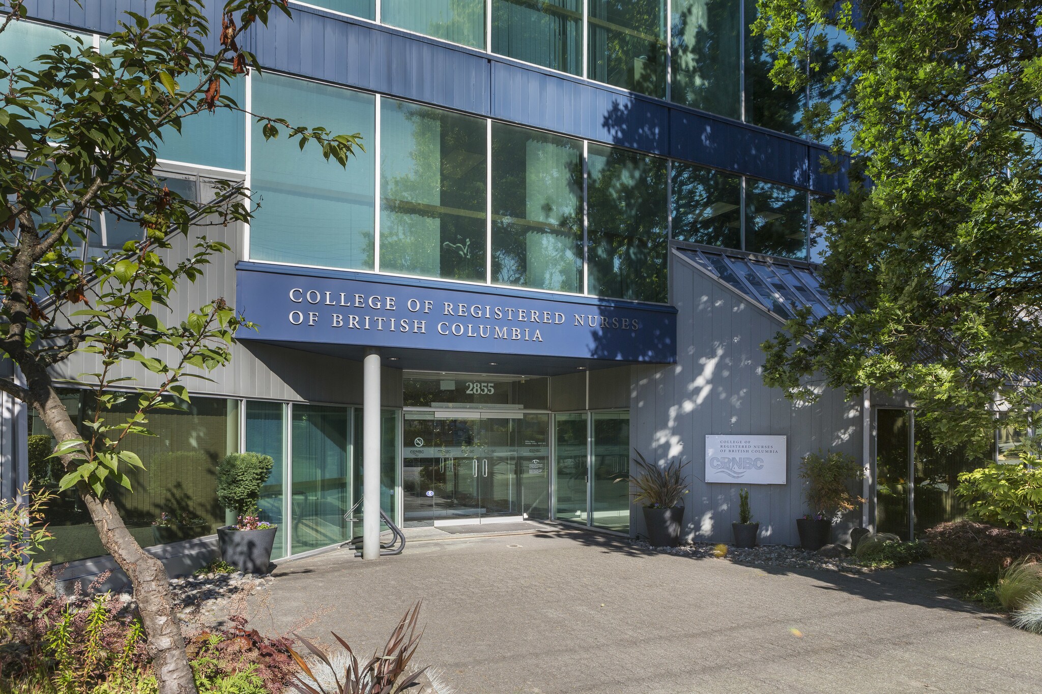 2855 Arbutus St, Vancouver, BC à louer Photo du bâtiment- Image 1 de 4