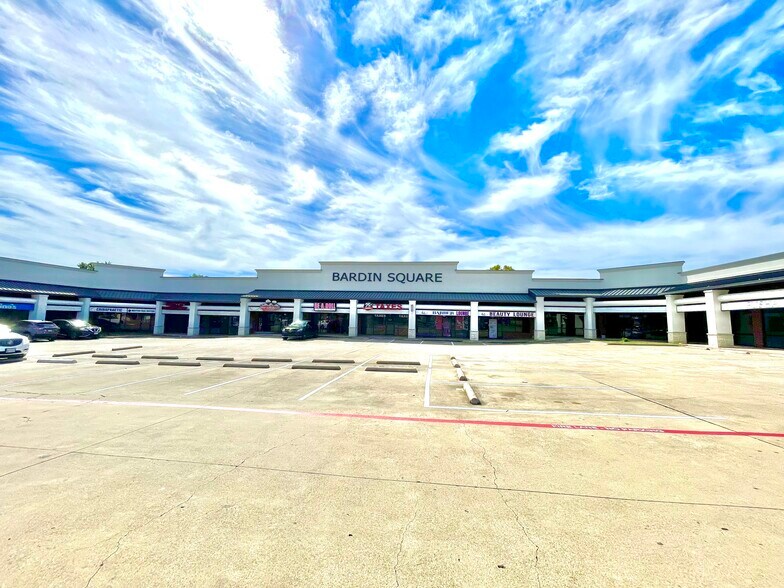 130 E Bardin Rd, Arlington, TX à louer - Photo du bâtiment - Image 2 de 12