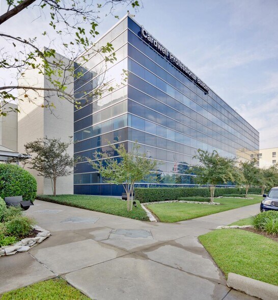 1105 W Frank Ave, Lufkin, TX à louer - Photo du bâtiment - Image 3 de 19