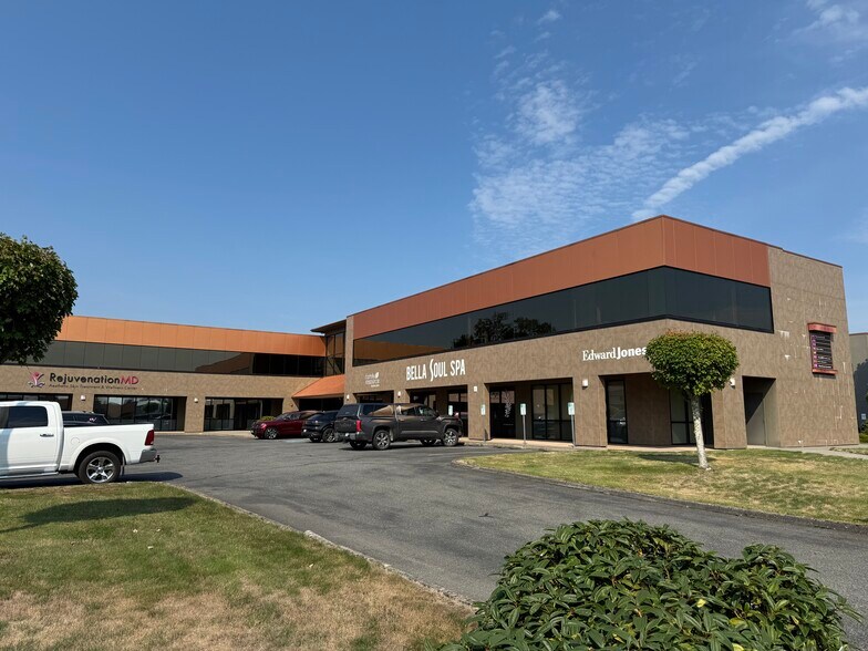 325 E George Hopper Rd, Burlington, WA à louer - Photo du bâtiment - Image 1 de 14