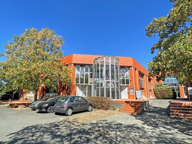 221 Rue Carmin, Labège for lease - Building Photo - Image 3 of 16
