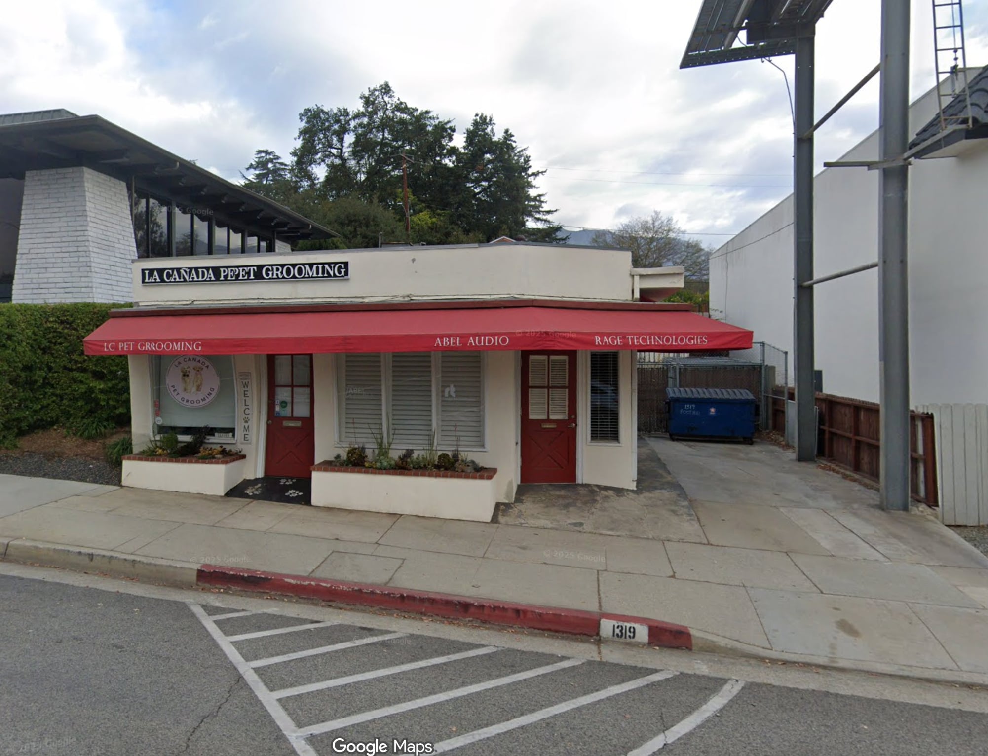 1317 Foothill Blvd, La Cañada Flintridge, CA for lease Building Photo- Image 1 of 3