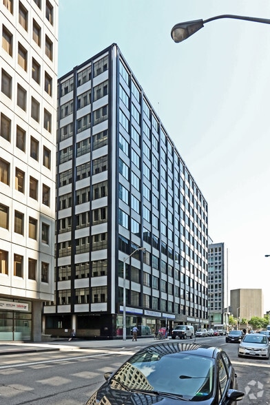 75 Albert St, Ottawa, ON for lease - Building Photo - Image 3 of 15