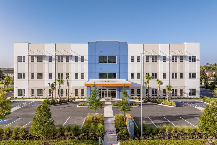 10760 Moss Rose Way, Orlando, FL à louer - Photo du bâtiment - Image 1 de 13