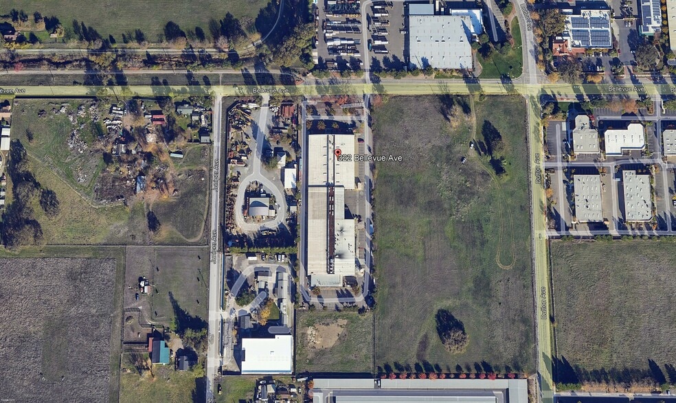 322 Bellevue Ave, Santa Rosa, CA for lease - Building Photo - Image 1 of 3