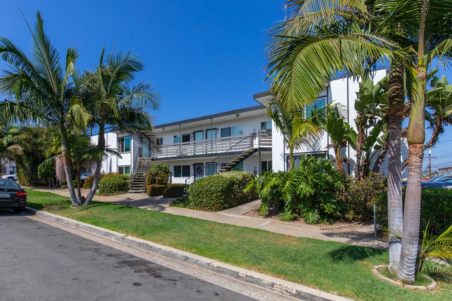 2003 Emerald St, San Diego, CA for sale - Building Photo - Image 2 of 19