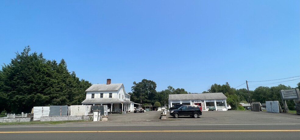 802 Main Street, Monroe, CT for sale - Primary Photo - Image 1 of 1