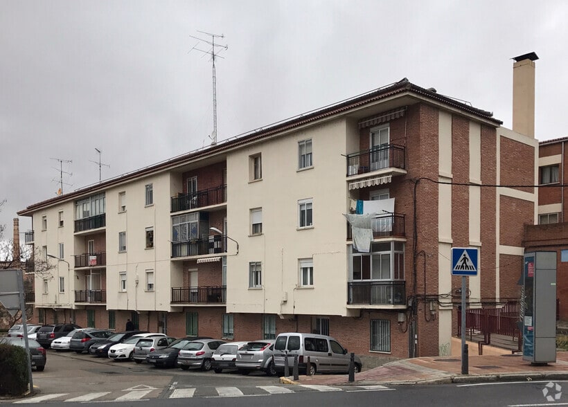 Calle Anselmo Carretero, 1, Segovia, Segovia for lease - Primary Photo - Image 1 of 1