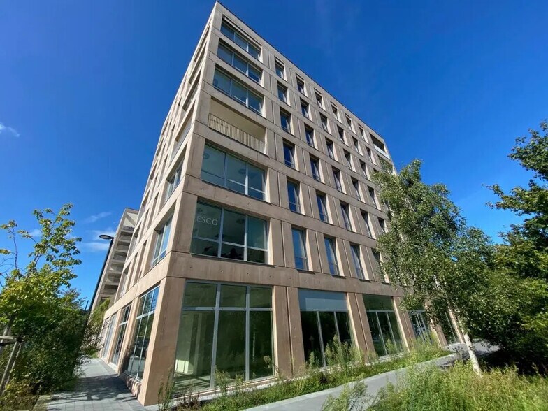 Bureau dans Saint-Jacques-de-la-Lande à louer - Photo du bâtiment - Image 1 de 21