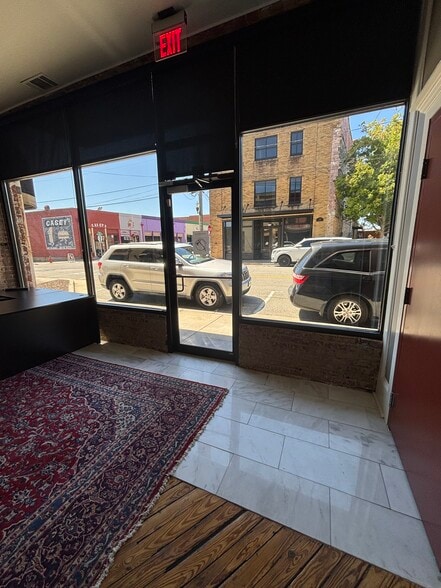 18 E Candler St, Winder, GA for lease - Building Photo - Image 2 of 8