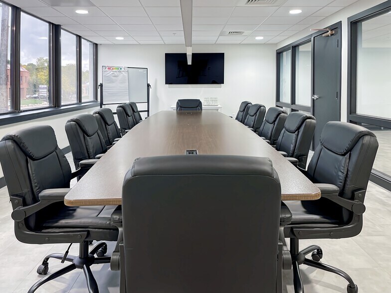 3293 Harrison Blvd, Ogden, UT à louer - Photo intérieure - Image 2 de 20