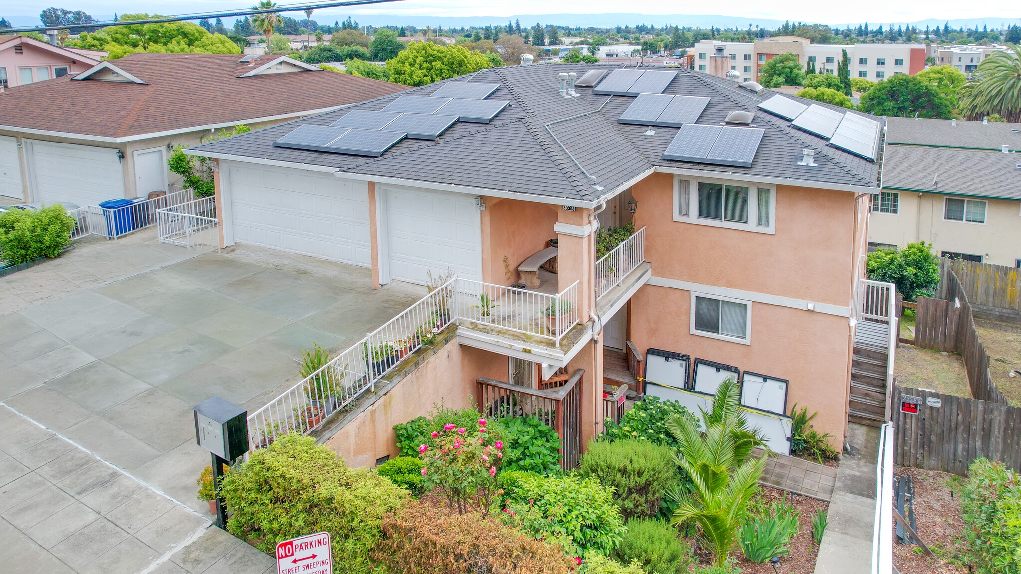 25583 Spring Dr, Hayward, CA for sale Primary Photo- Image 1 of 33