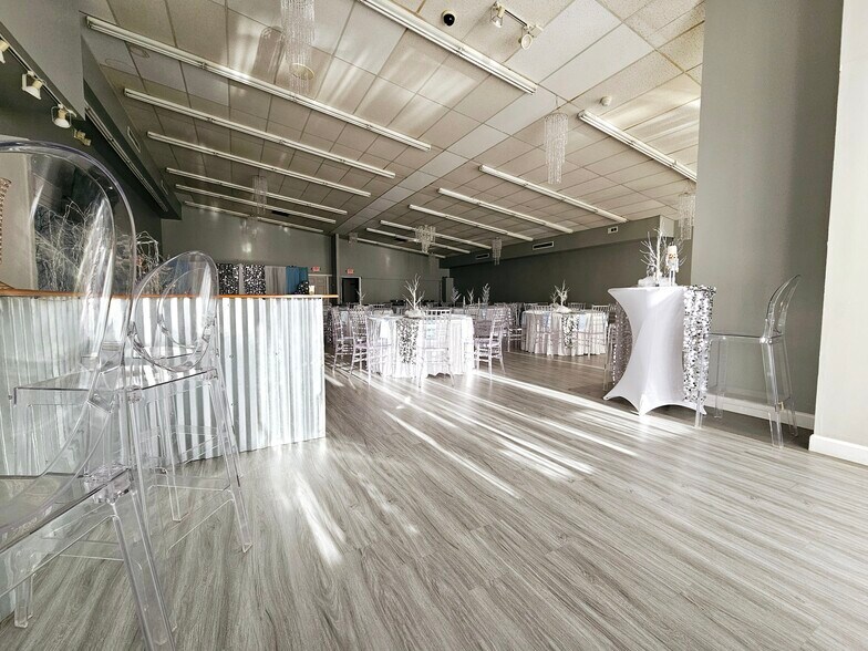 1325 Camp Jackson Rd, Cahokia, IL à vendre - Photo du bâtiment - Image 2 de 9