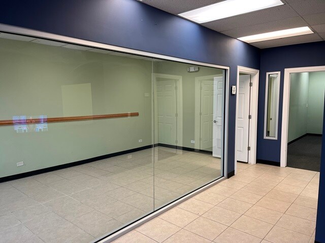 4640-4650 Oakton St, Skokie, IL à louer - Photo intérieure - Image 3 de 50