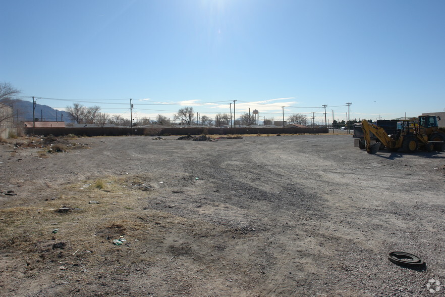 N Las Vegas Blvd, Las Vegas, NV for lease - Building Photo - Image 3 of 7