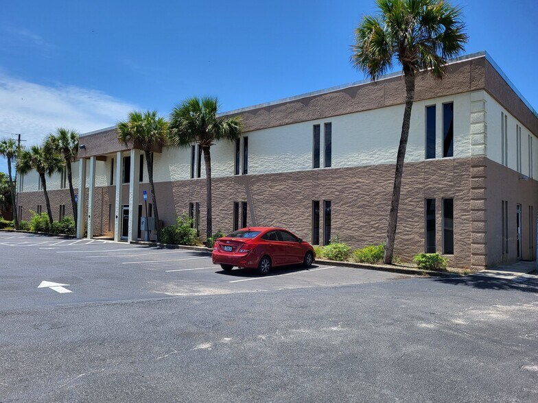 362 Beal Pky, Fort Walton Beach, FL à louer - Photo du bâtiment - Image 2 de 21