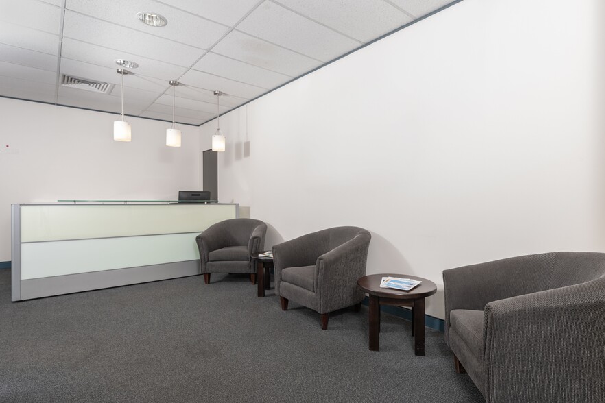 12-20 Oxford St, Newbury for lease - Interior Photo - Image 3 of 10