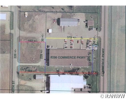 8296 Commerce Pky, Chippewa Falls, WI à louer - Aérien - Image 2 de 9