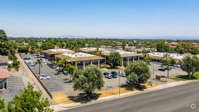 600 N Mountain Ave, Upland, CA - Aérien  Vue de la carte