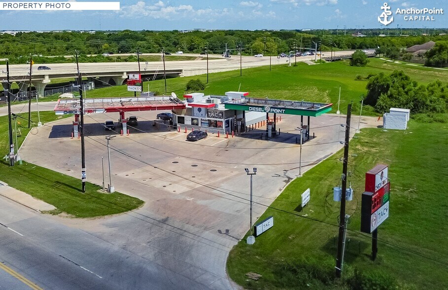 333 Fm 521 Rd, Fresno, TX à vendre - Photo du bâtiment - Image 3 de 8