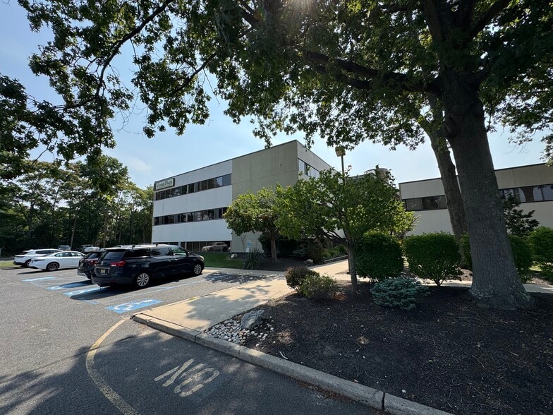 1806 State Route 35, Oakhurst, NJ for lease - Building Photo - Image 3 of 52