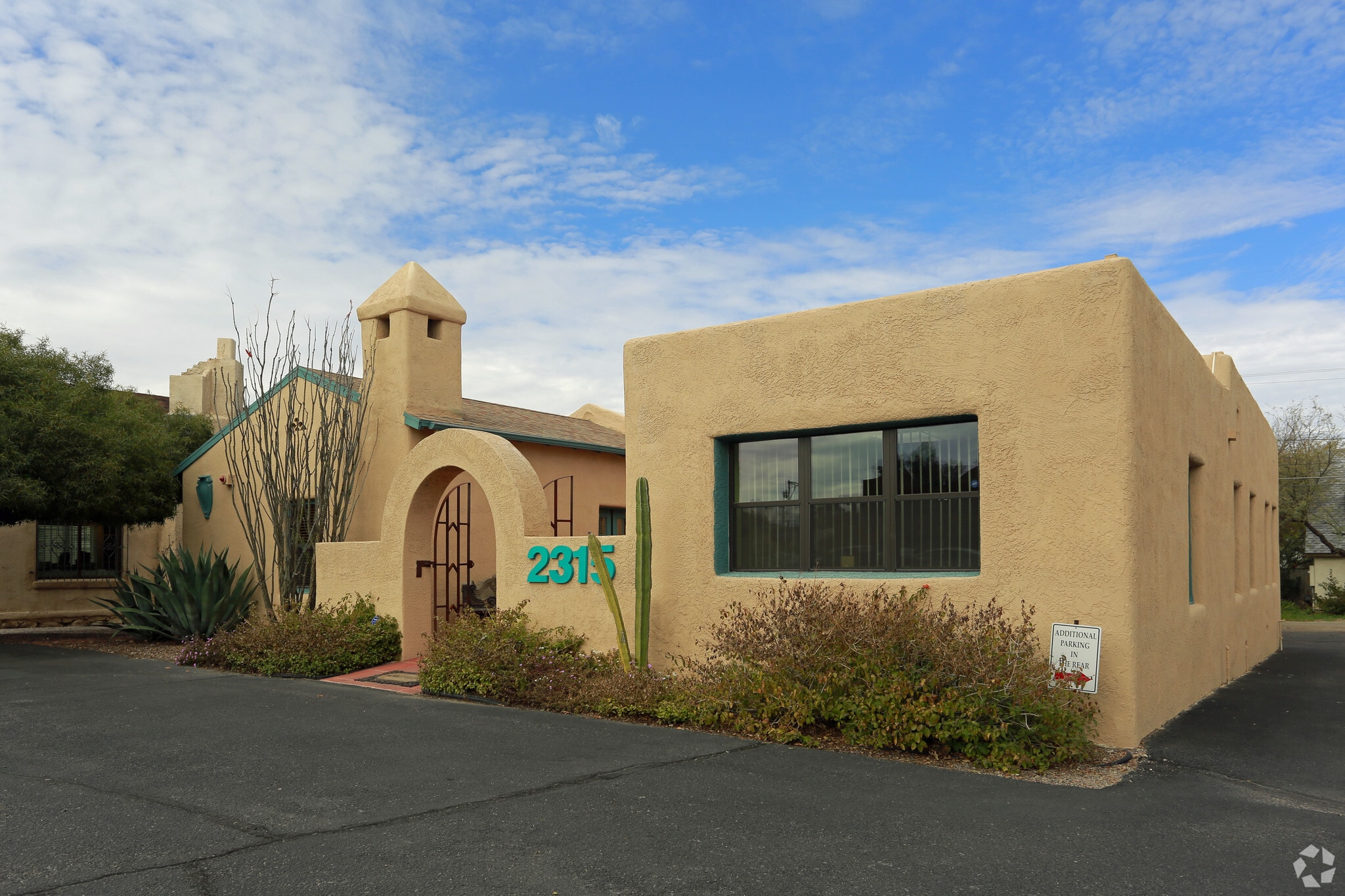 2315 E Speedway Blvd, Tucson, AZ à louer Photo principale- Image 1 de 29