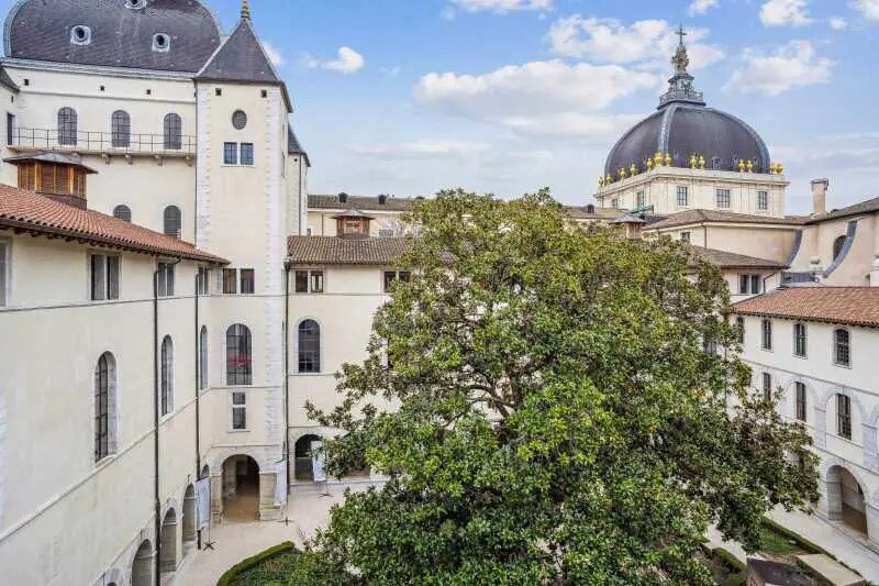 3 Place Pascalon, Lyon à louer - Photo du bâtiment - Image 1 de 41