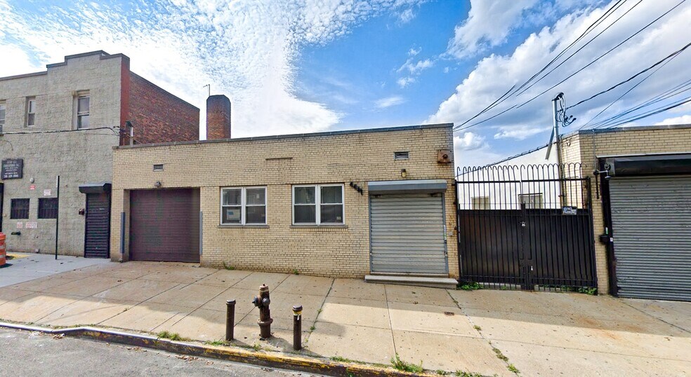 4461 Bronx Blvd, Bronx, NY à louer - Photo du bâtiment - Image 1 de 3