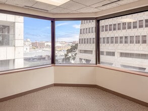 601 Montgomery St, San Francisco, CA à louer Photo intérieure- Image 1 de 4