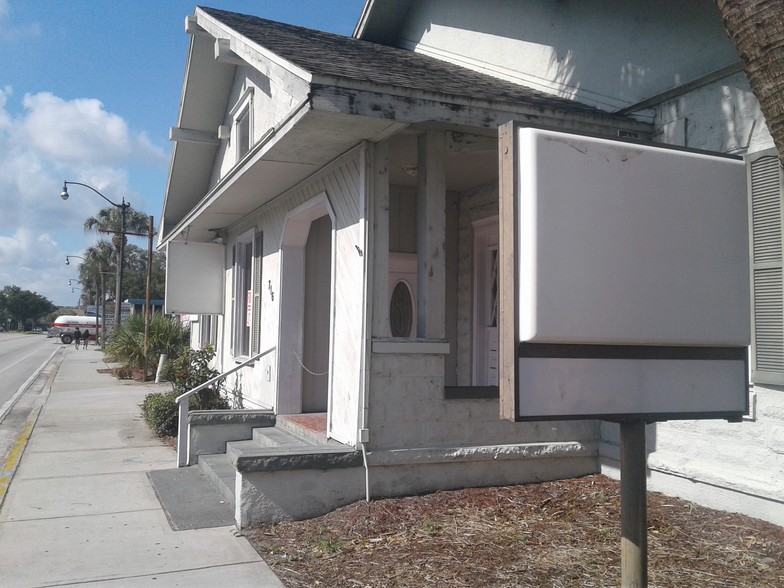 716 N Main St, Kissimmee, FL for lease - Building Photo - Image 1 of 8