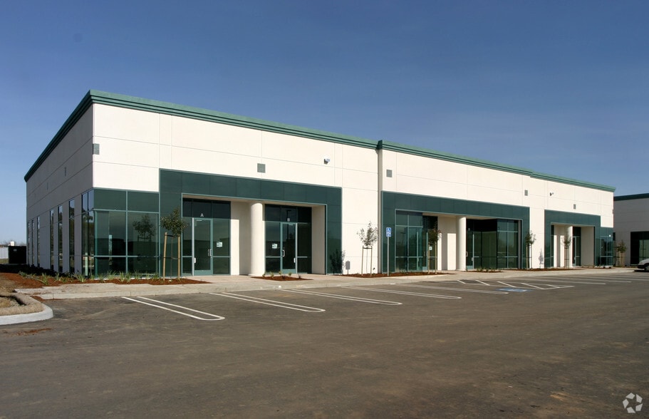 141 Sand Creek Rd, Brentwood, CA for lease - Building Photo - Image 2 of 7