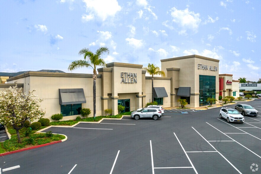 1040 Los Vallecitos Blvd, San Marcos, CA à louer - Photo du bâtiment - Image 2 de 7