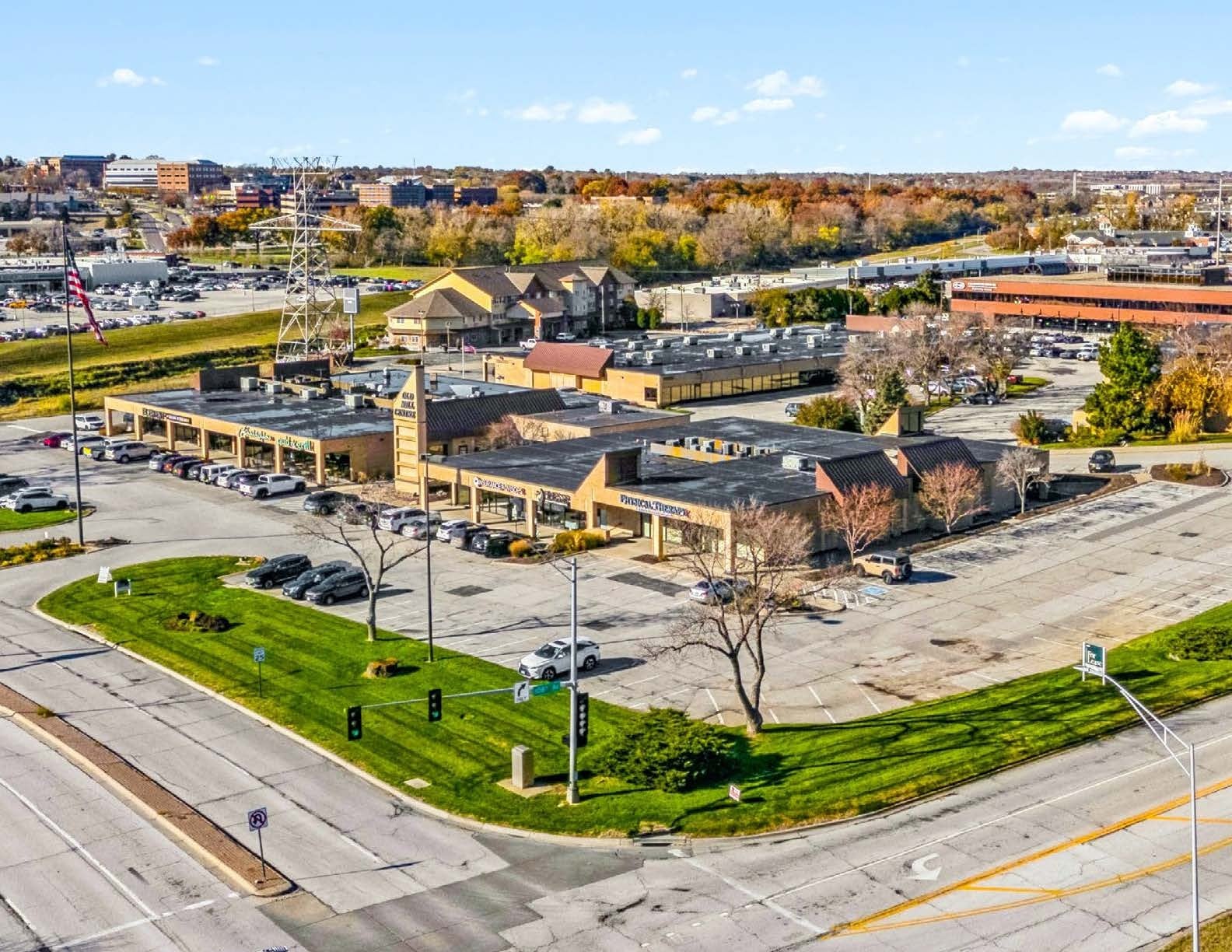 622 N 108th Ct, Omaha, NE for lease Primary Photo- Image 1 of 11