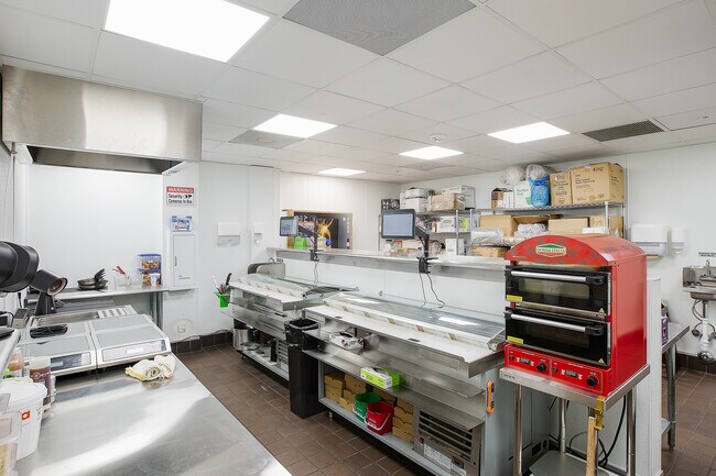 Plus de détails pour 7903 NW 36th St, Doral, FL - Commerce de détail à louer