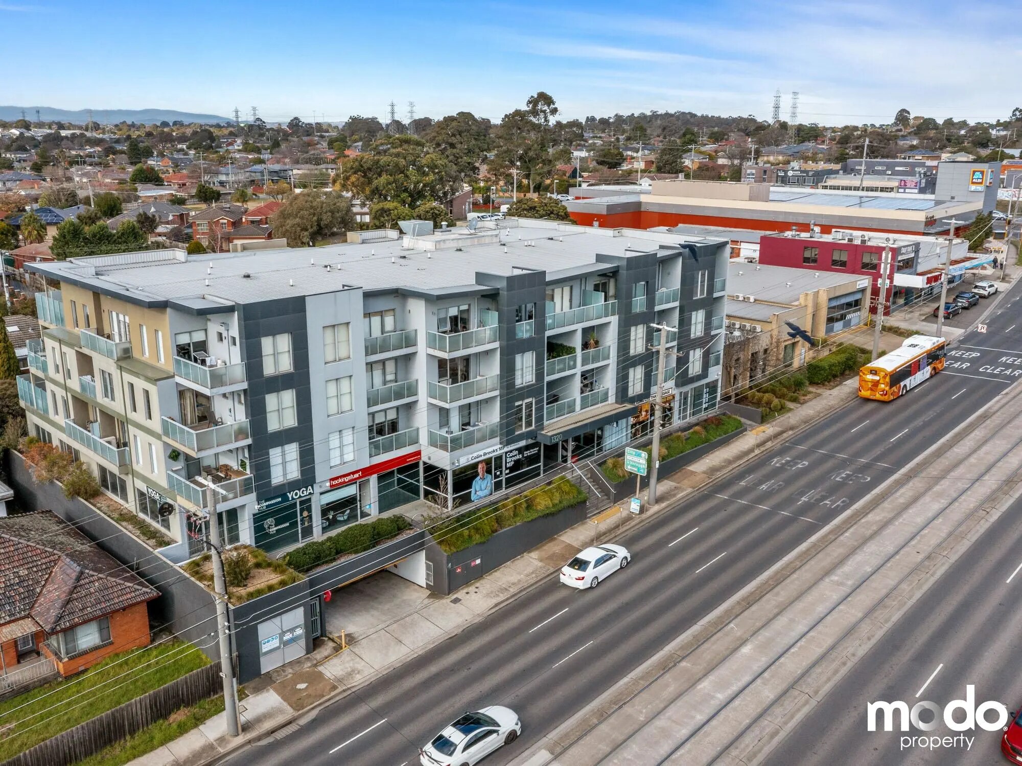 1320 Plenty Rd, Bundoora à vendre Photo principale- Image 1 de 3