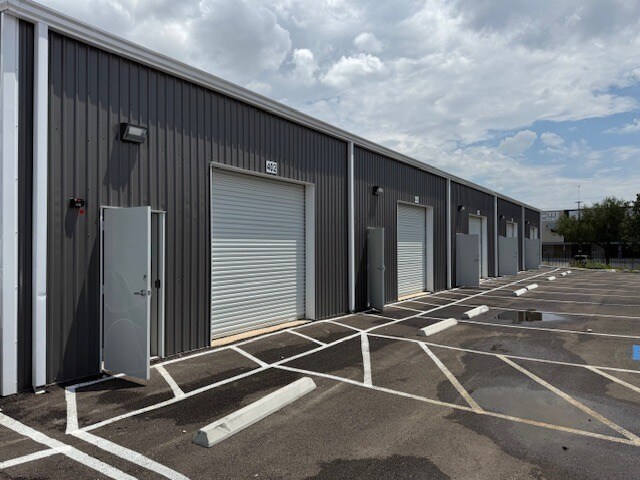 9326 SE Loop 410, San Antonio, TX à vendre - Photo du bâtiment - Image 2 de 53