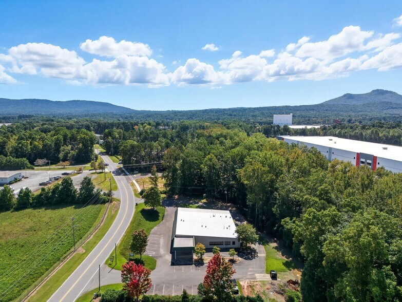 508-514 Canterbury Rd, Kings Mountain, NC à vendre - Photo du bâtiment - Image 3 de 46