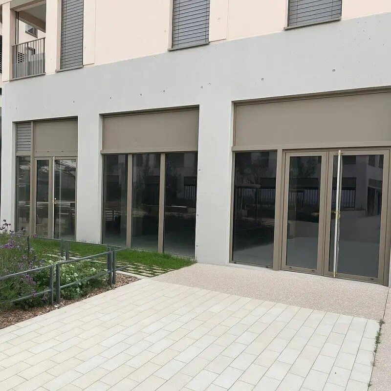 Retail in Dardilly for lease Building Photo- Image 1 of 9