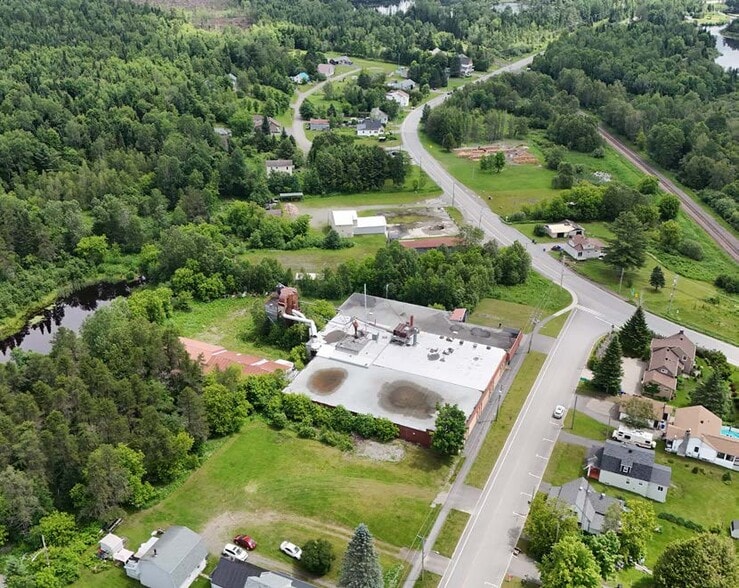 10 Rue Albert, Scotstown, QC à vendre - Photo du bâtiment - Image 2 de 5