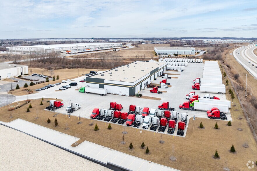 13800 George Bush Ct, Huntley, IL à louer - Aérien - Image 2 de 5