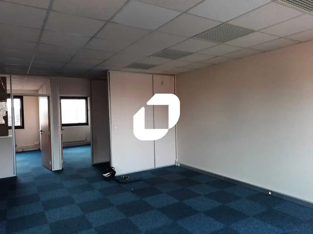 Bureau dans Villebon-sur-Yvette à louer Photo intérieure- Image 1 de 1