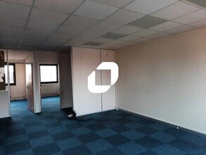 Bureau dans Villebon-sur-Yvette à louer Photo intérieure- Image 1 de 1