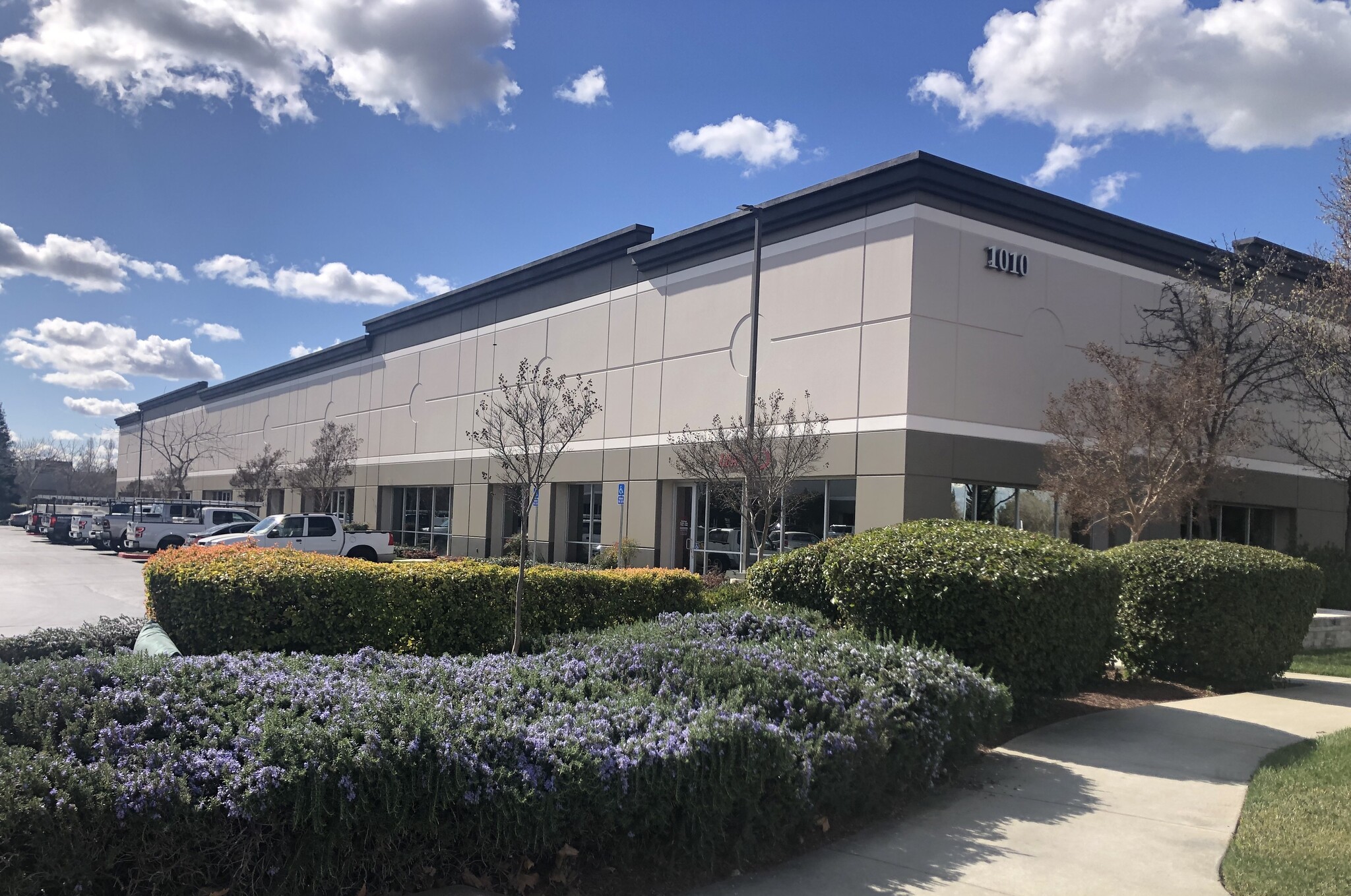 1010 Winding Creek Rd, Roseville, CA for lease Primary Photo- Image 1 of 10