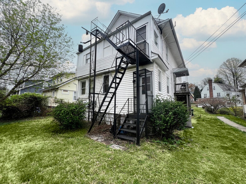 3702 Chesholm Rd, Baltimore, MD for sale - Building Photo - Image 3 of 15
